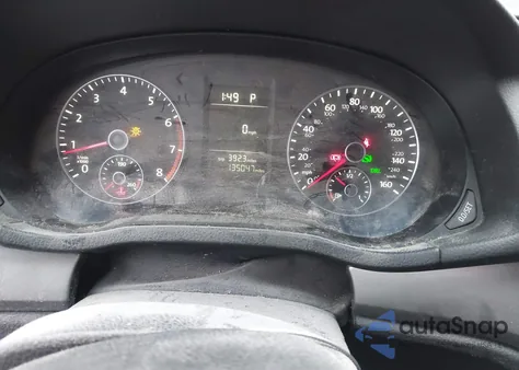 2015 Volkswagen Passat 1.8T Limited Edition z USA, uszkodzony, nr VIN 1VWAS7A38FC099865